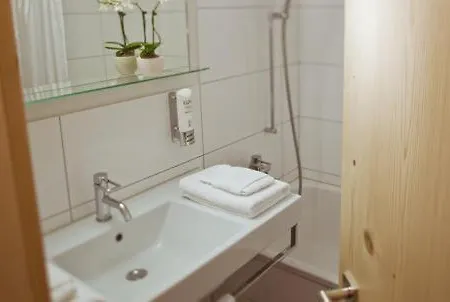 酒店 阿尔皮纳家庭旅馆 Breíl